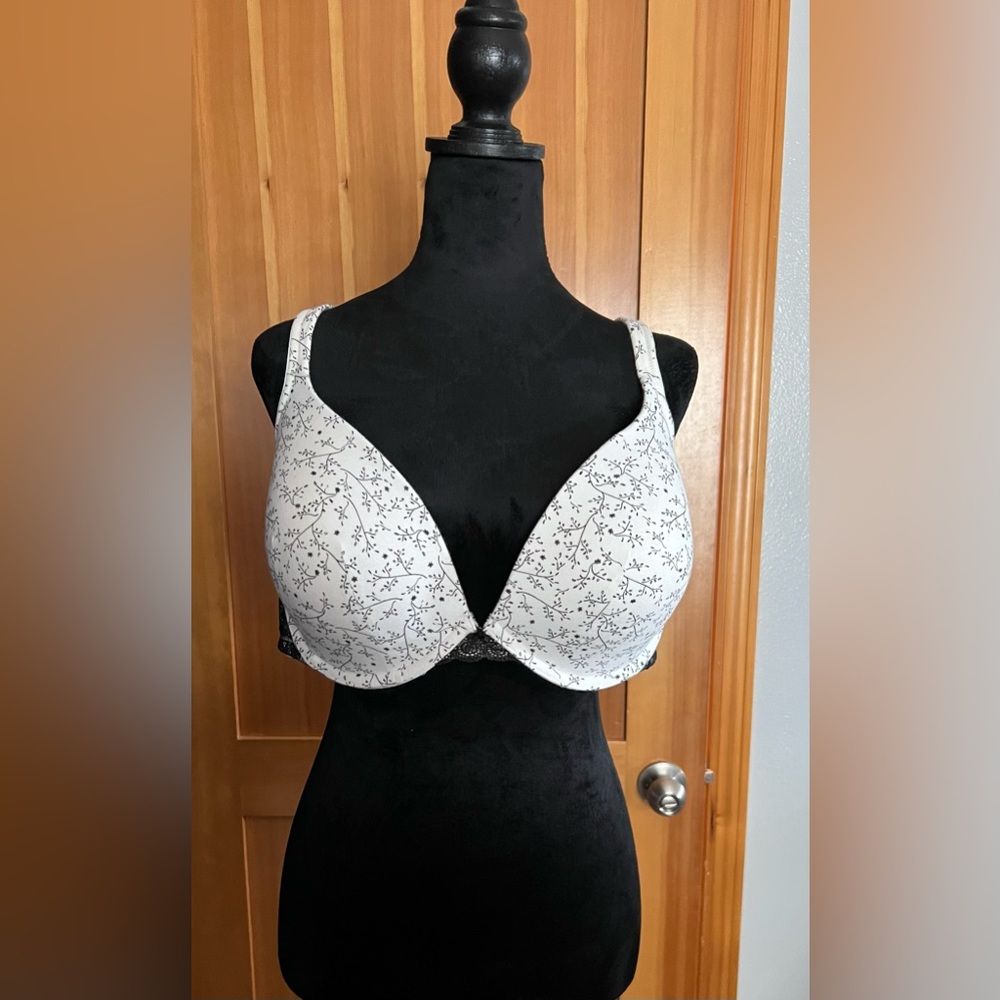 Lane Bryant Plunge Bra - Black & White - Size 42DD